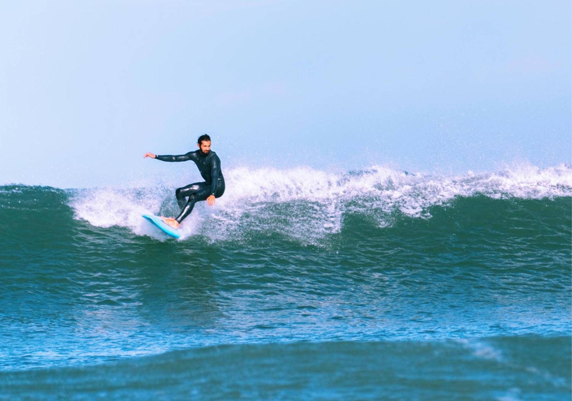 Cliff Surf House Hostel A dos Cunhados Bagian luar foto